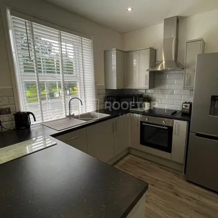 Rent this 1 bed house on Royale Dry Cleaner in Park Terrace, Leeds