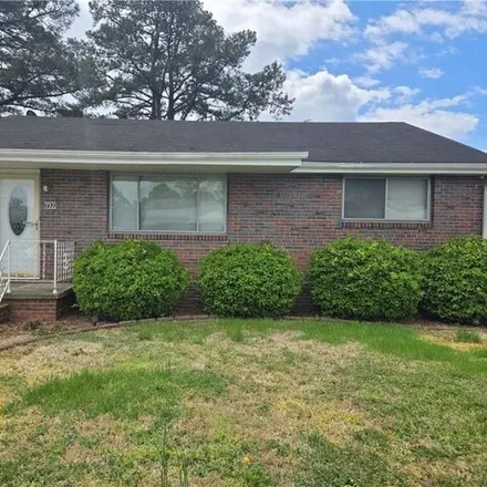 Rent this 3 bed house on 609 Ferry Road in Portsmouth, VA 23701