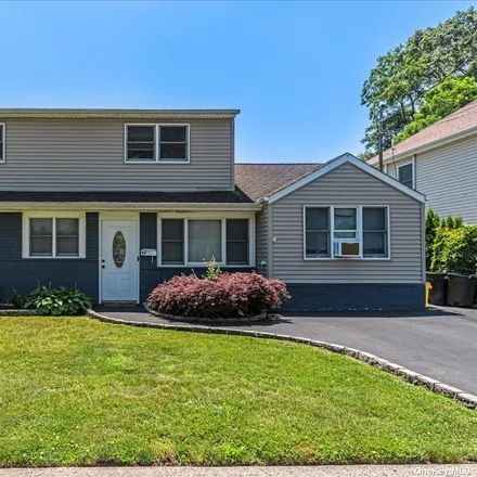 Buy this 4 bed house on 92 Connecticut Avenue in Massapequa, NY 11758