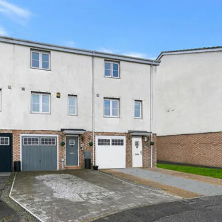 Buy this 3 bed townhouse on 74 Queens Crescent in Livingston, EH54 8EF