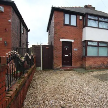 Rent this 3 bed duplex on Wigan Road in Leigh, WN7 5EP