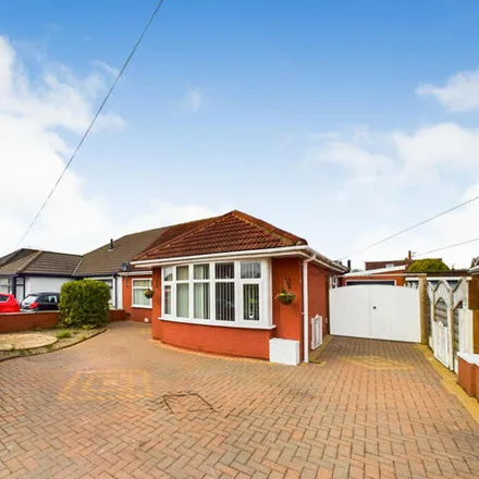 Buy this 3 bed house on Sherwood Road in Lytham St Annes, FY8 4BL