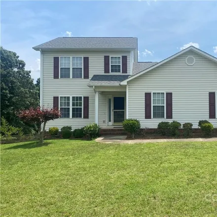 Buy this 3 bed house on 237 Scotts Creek Road in Scotts, Statesville