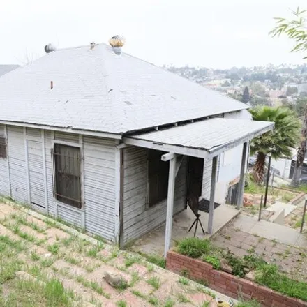 Buy this 2 bed house on 1332 Allesandro Street in Los Angeles, CA 90026