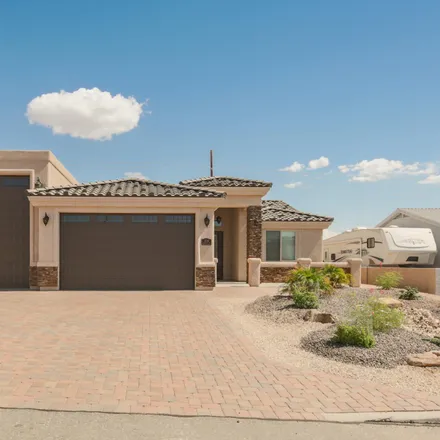 Rent this 3 bed house on 2720 Glengarry Drive in Lake Havasu City, AZ 86404