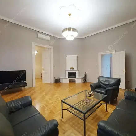 Image 7 - Ferenciek tere, Budapest, Ferenciek tere, aluljáró, 1053, Hungary - Apartment for rent