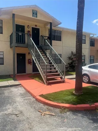 Buy this 2 bed condo on 309 Oak Rose Lane in Hillsborough County, FL 33612