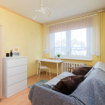 Rent this 3 bed room on Gdyńska 5G in 80-340 Gdańsk, Poland