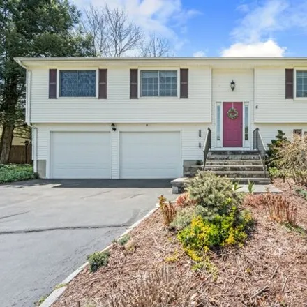 Buy this 3 bed house on 2 Alford Drive in Windsor, CT 06095