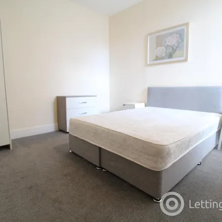 Image 3 - Wharncliffe House, 44 Bank Street, Sheffield, S1 2DS, United Kingdom - Apartment for rent