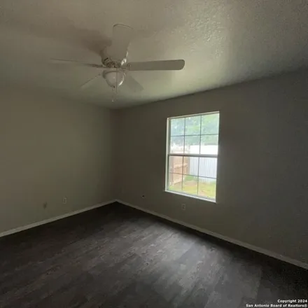 Image 9 - 2248 Buffalo Street, San Antonio, TX 78221, USA - Apartment for rent