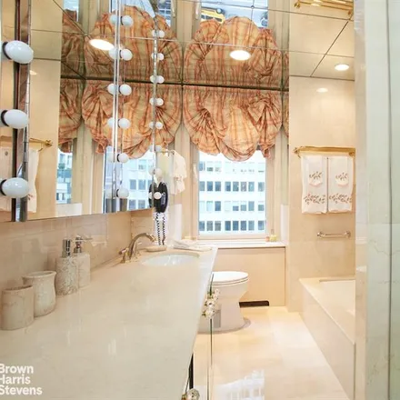 Image 7 - 465 PARK AVENUE 7BC in New York - Apartment for sale
