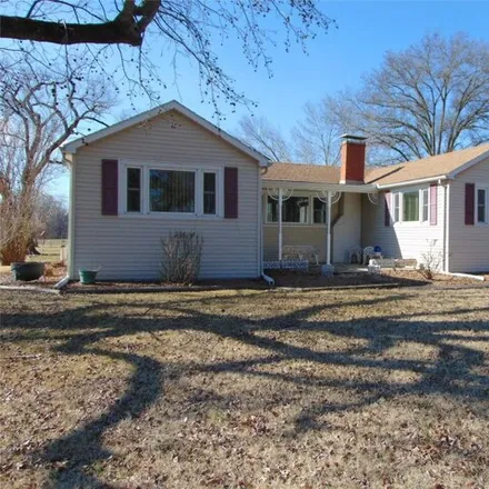 Buy this 3 bed house on 649 South Washington Street in Du Quoin, IL 62832