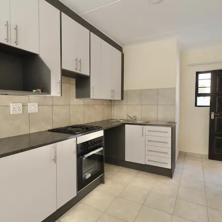 Image 2 - 3rd Road, Chief Albert Luthuli Park, Gauteng, 1520, South Africa - Apartment for rent