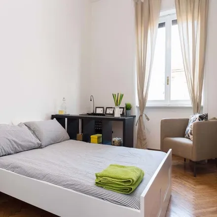 Rent this 4 bed room on Viale Beatrice d'Este in 20122 Milan MI, Italy