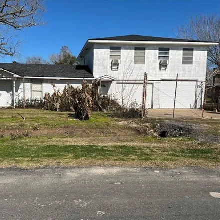 Buy this 2 bed house on 868 Avenue L in San Leon, TX 77539