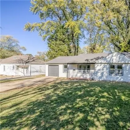 Image 3 - 9162 East 67th Terrace, Raytown, MO 64133, USA - House for sale