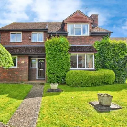 Buy this 4 bed house on 20 Foxglove Close in Wokingham, RG41 3NF