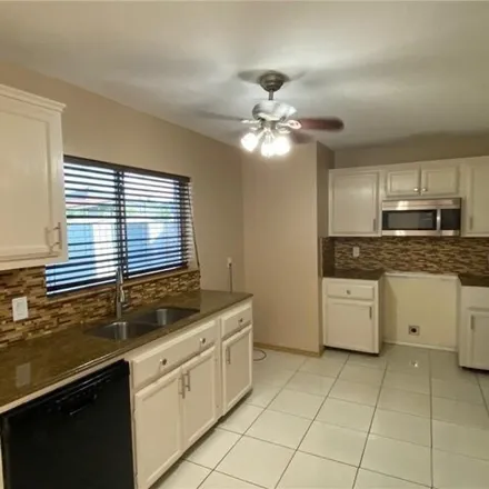 Image 2 - 2910 Providence Avenue, McAllen, TX 78504, USA - House for rent