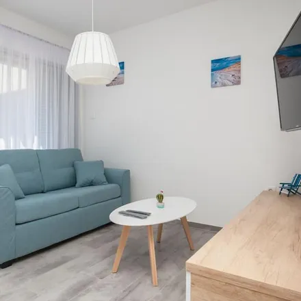 Rent this 1 bed apartment on 21420 Općina Bol