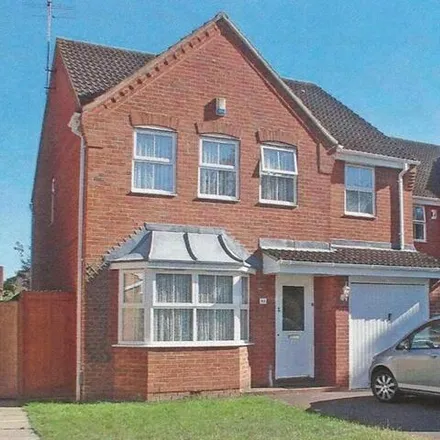 Rent this 4 bed house on Sparrow Drive in Stevenage, SG2 9FB