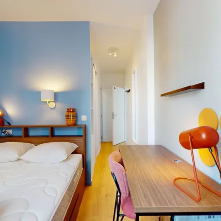 Image 1 - 59 Rue Masséna, 59800 Lille, France - Apartment for rent