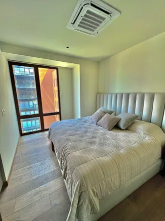 Rent this studio apartment on Banamex in Avenida Corregidora, Delegación Centro Histórico