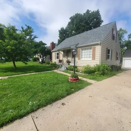 Buy this 4 bed house on 1515 Marquette Rd in Joliet, Illinois