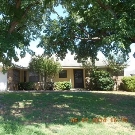 Image 1 - 7458 Shady Hollow Court, North Richland Hills, TX 76182, USA - House for rent
