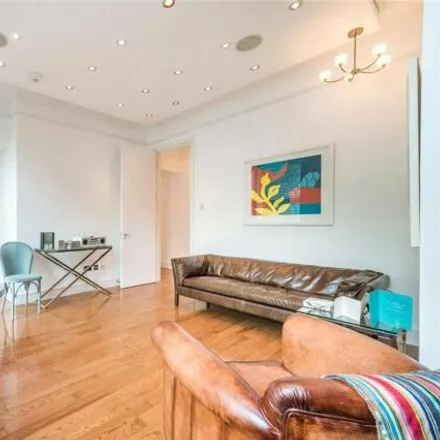 Rent this 1 bed apartment on Mediacom in 124 Theobalds Road, London