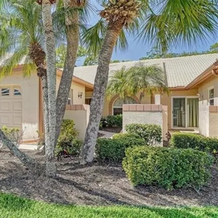 Buy this 2 bed condo on 4303 Marseilles Avenue in Sarasota County, FL 34233