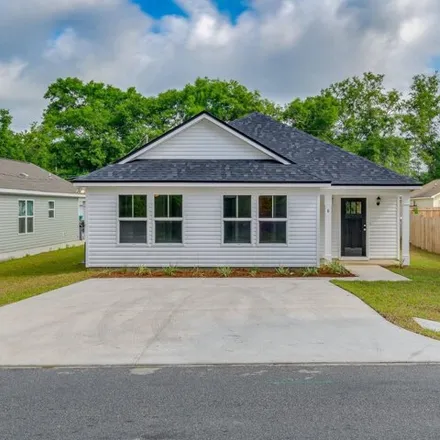 Buy this 4 bed house on Cloer Lane in Crawfordville, FL 32326