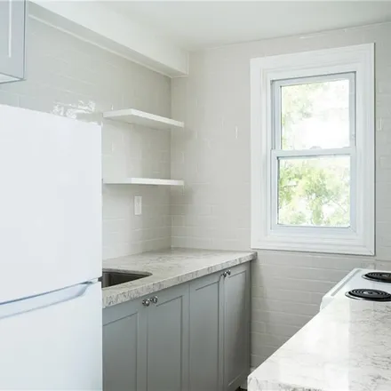 Image 5 - 1172 Linbrook Road, Oakville, ON L6H 7T5, Canada - Apartment for rent
