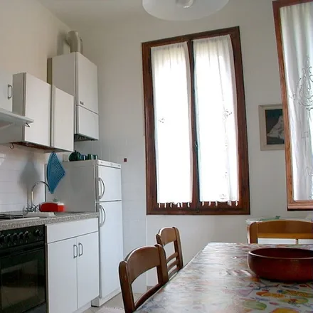 Image 3 - Viale Vittorio Veneto, 30132 Venice VE, Italy - Apartment for rent