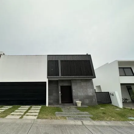 Rent this 4 bed house on unnamed road in LAS OLAS RESIDENCIAL, 95264 Kilómetro Cuatro