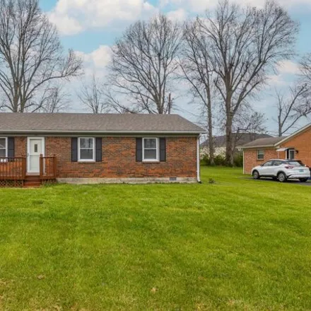 Buy this 3 bed house on 354 West Ila Avenue in Junction City, Boyle County
