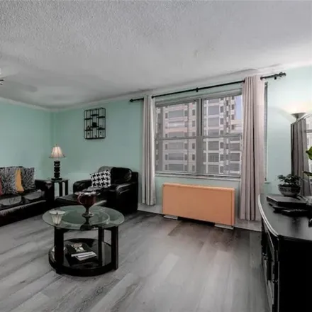 Buy this 1 bed condo on 342 Peachtree Street Northeast in Atlanta, GA 30308