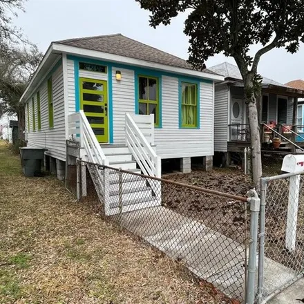Image 2 - 3328 Avenue Q, Galveston, Texas, 77550 - House for sale