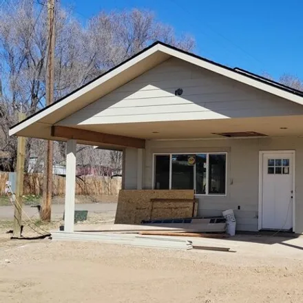 Buy this 2 bed house on 1063 Hope Street West in Vale, Malheur County