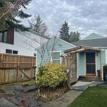 Buy this 4 bed house on 922 North 97th Street in Seattle, WA 98103