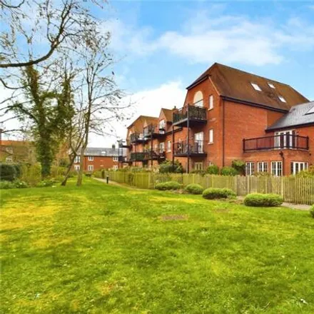 Image 4 - Cumber Place, Theale, RG7 5FP, United Kingdom - Duplex for sale