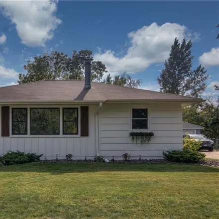 Buy this 3 bed house on 219 West Grant Avenue in Eau Claire, WI 54701