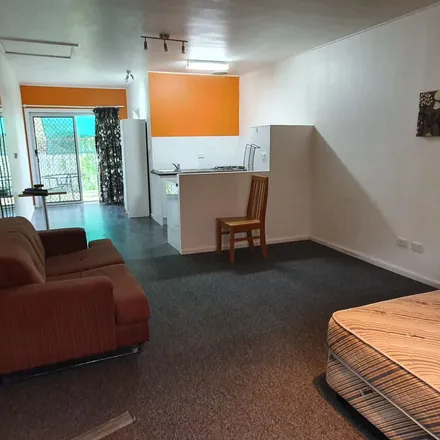 Rent this 1 bed apartment on Motel 359 in Goonoo Goonoo Road, Hillvue NSW 2340