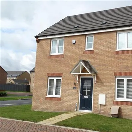 Rent this 3 bed house on Wing Mews in Thorney, PE6 0FU