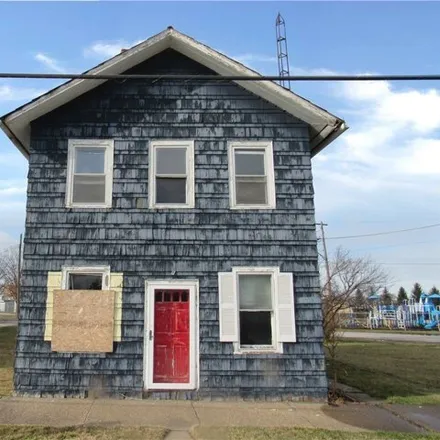 Buy this 3 bed house on 1600 West Adams Street in Sandusky, OH 44870