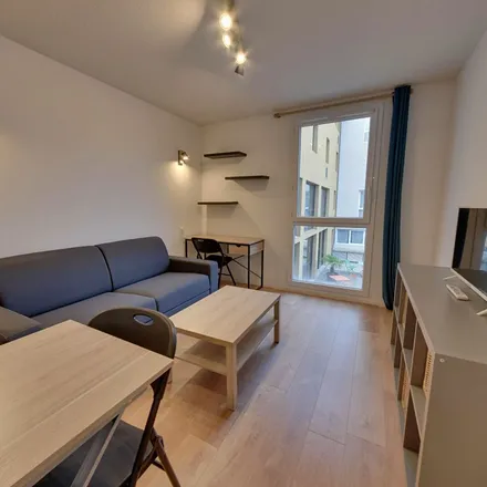 Image 4 - Agit immo, Boulevard d'Alsace Lorraine, 64000 Pau, France - Apartment for rent
