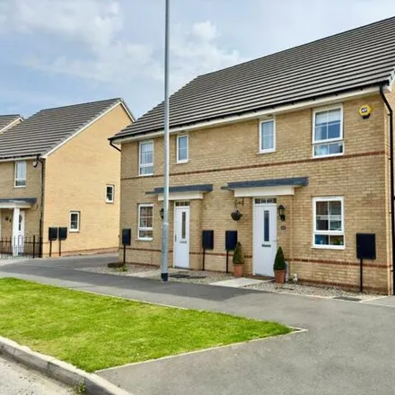 Buy this 3 bed duplex on Dearne Hall Lane in Barugh Green, S75 1FX