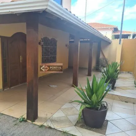 Rent this 4 bed house on Itaú in Avenida Cristóvão Colombo, Savassi