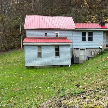 Image 2 - 8769 Clay Road, Schilling, Roane County, WV 25251, USA - House for sale