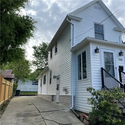 Buy this 3 bed house on 1201 Sherman Street in Akron, OH 44301
